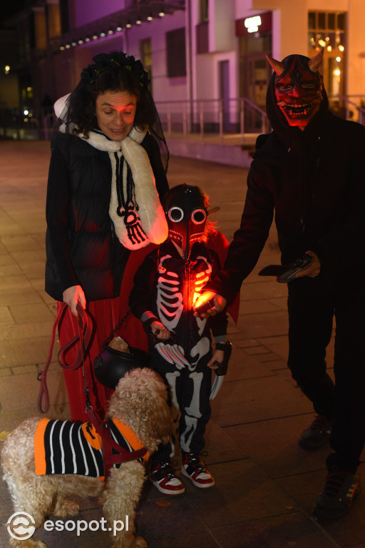 Sopot opanowały upiory, księżniczki i bohaterowie! Halloween w kurorcie [FOTO]