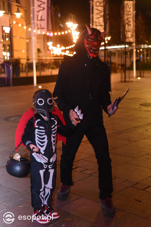 Sopot opanowały upiory, księżniczki i bohaterowie! Halloween w kurorcie [FOTO]