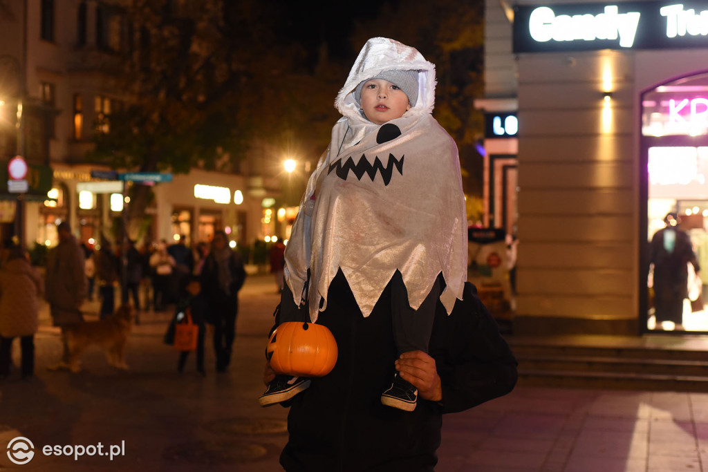 Sopot opanowały upiory, księżniczki i bohaterowie! Halloween w kurorcie [FOTO]