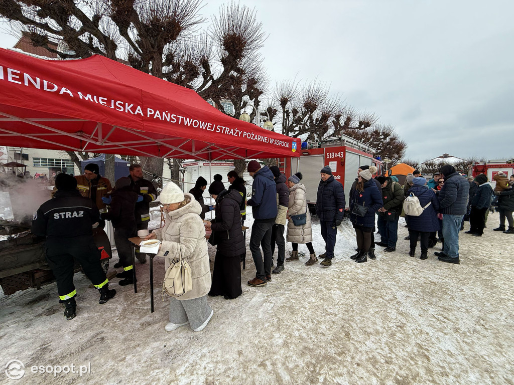 34. Finał WOŚP w Sopocie na zdjęciach! Wolontariusze, koncerty i licytacje [FOTO]
