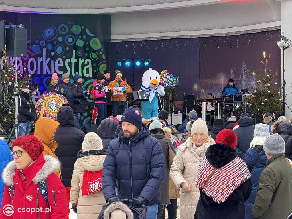 34. Finał WOŚP w Sopocie na zdjęciach! Wolontariusze, koncerty i licytacje [FOTO]