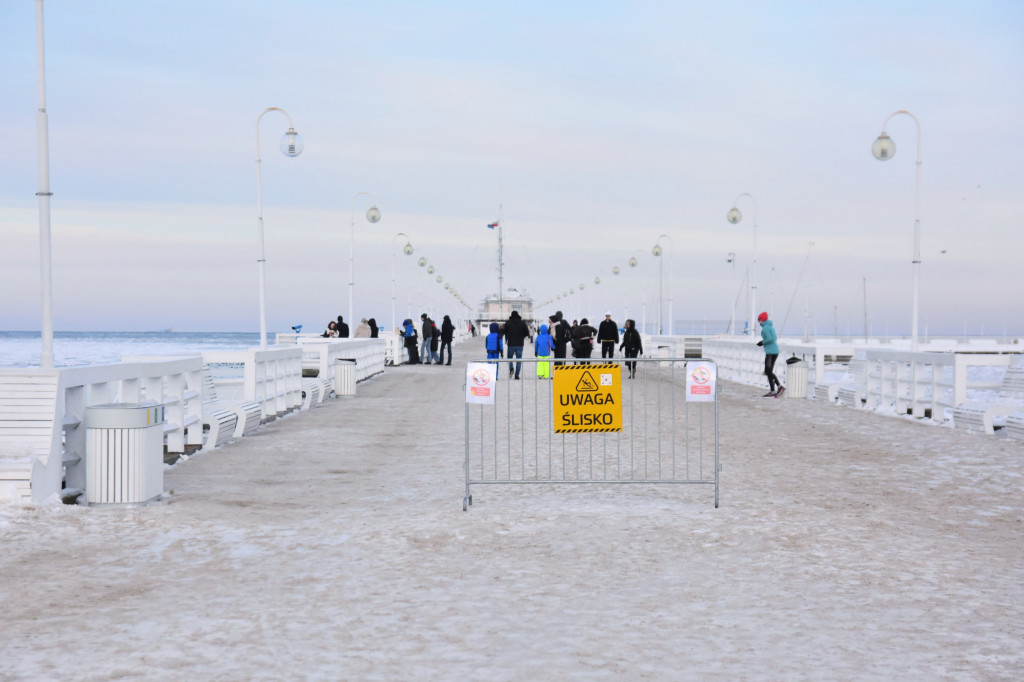 Sopot zimą zachwyca spokojem! Zobacz surowe piękno kurortu [FOTO]