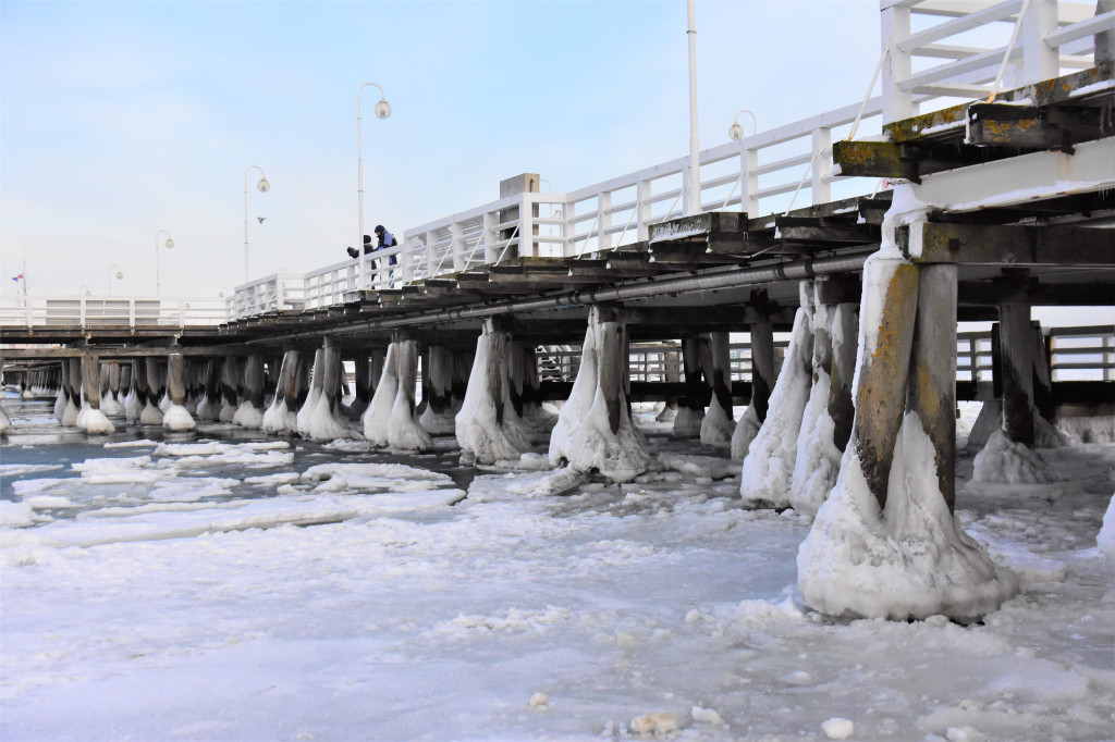 Sopot zimą zachwyca spokojem! Zobacz surowe piękno kurortu [FOTO]