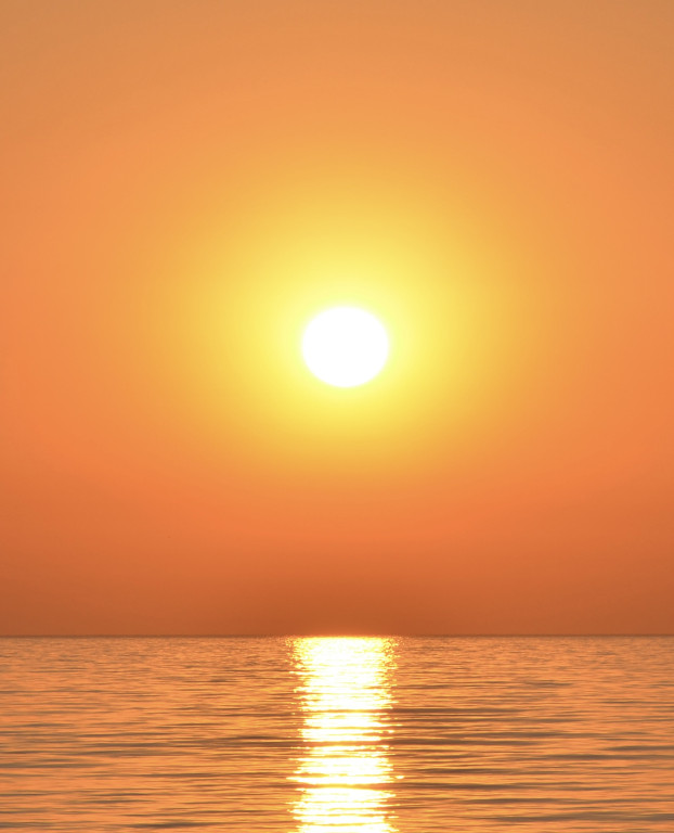 Magia wschodów słońca. Od sopockiej plaży po oceaniczne wybrzeża [FOTO]