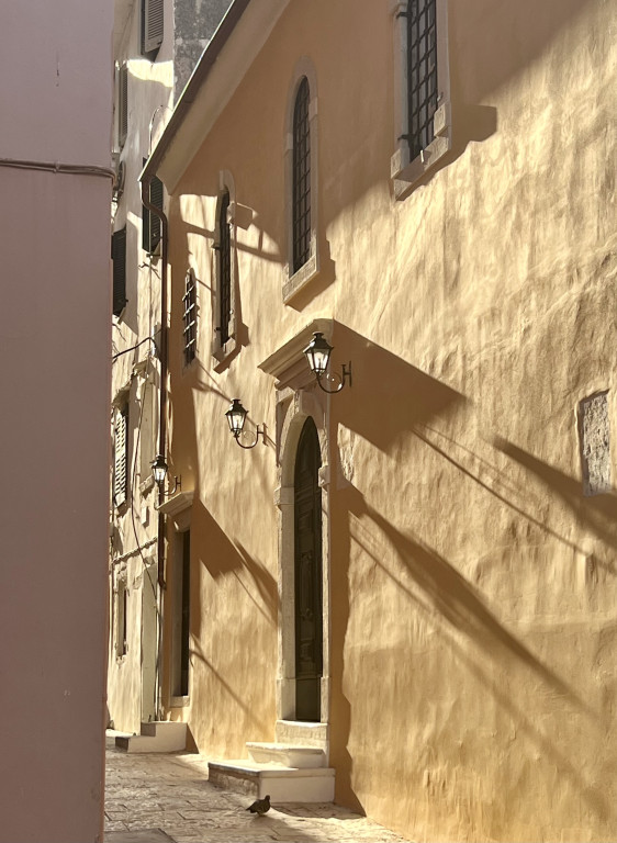 Magia wschodów słońca. Od sopockiej plaży po oceaniczne wybrzeża [FOTO]