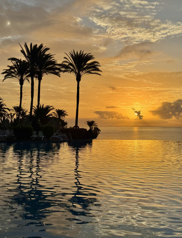 Magia wschodów słońca. Od sopockiej plaży po oceaniczne wybrzeża [FOTO]
