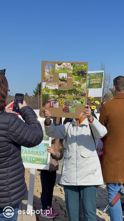 Protest i blokada ronda przy Ergo Arenie. Akcja związana z planem zabudowy terenów zielonych [FOTO]