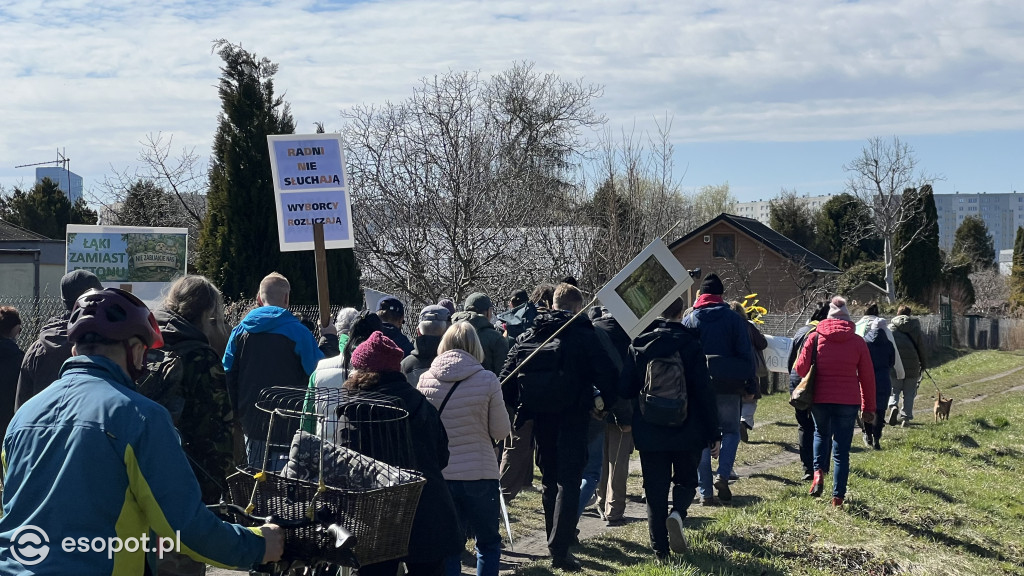 Protest i blokada ronda przy Ergo Arenie. Akcja związana z planem zabudowy terenów zielonych [FOTO]
