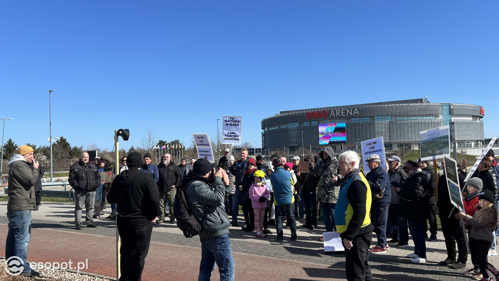 Protest i blokada ronda przy Ergo Arenie. Akcja związana z planem zabudowy terenów zielonych [FOTO]