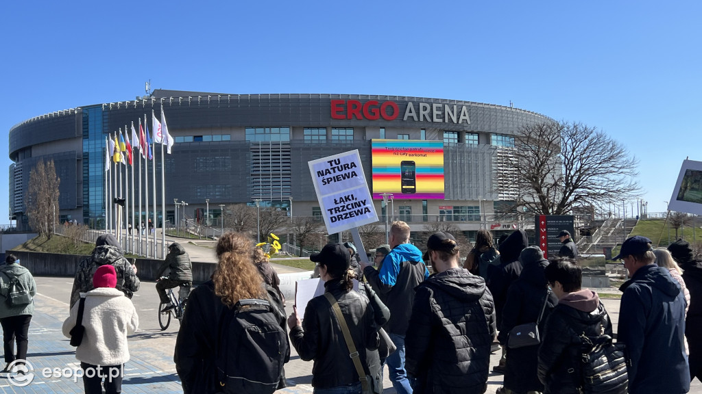Protest i blokada ronda przy Ergo Arenie. Akcja związana z planem zabudowy terenów zielonych [FOTO]