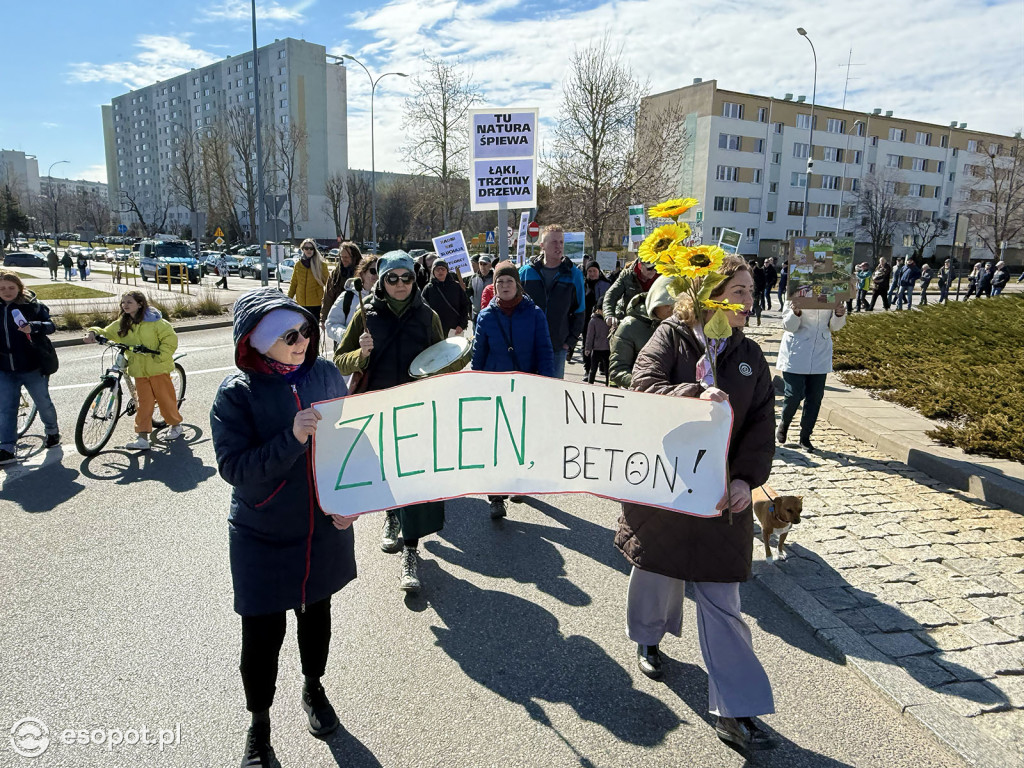Protest i blokada ronda przy Ergo Arenie. Akcja związana z planem zabudowy terenów zielonych [FOTO]
