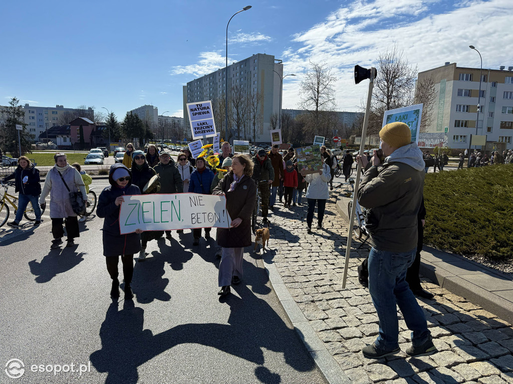 Protest i blokada ronda przy Ergo Arenie. Akcja związana z planem zabudowy terenów zielonych [FOTO]
