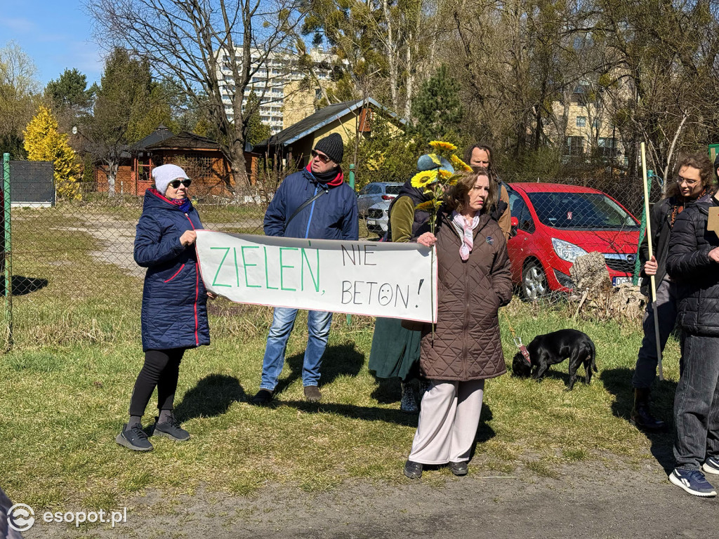 Protest i blokada ronda przy Ergo Arenie. Akcja związana z planem zabudowy terenów zielonych [FOTO]