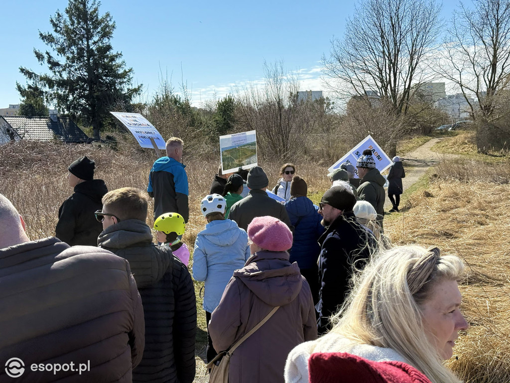 Protest i blokada ronda przy Ergo Arenie. Akcja związana z planem zabudowy terenów zielonych [FOTO]