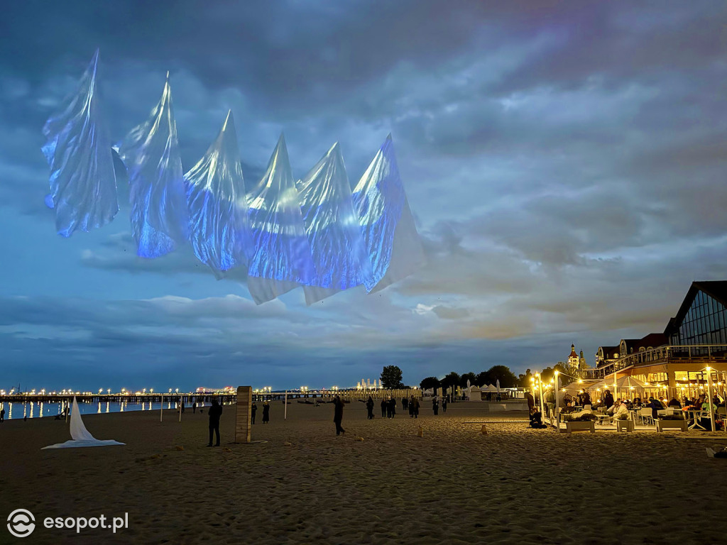 Od plaży po zabytkowe wille. Świetlna trasa Nocy Muzeów w Sopocie [FOTO]