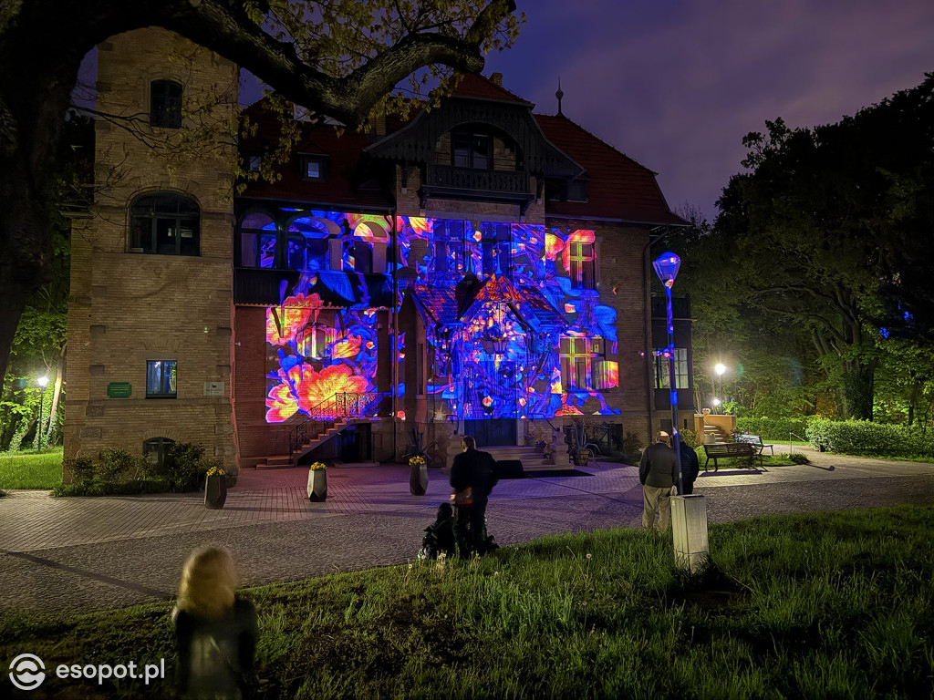 Od plaży po zabytkowe wille. Świetlna trasa Nocy Muzeów w Sopocie [FOTO]