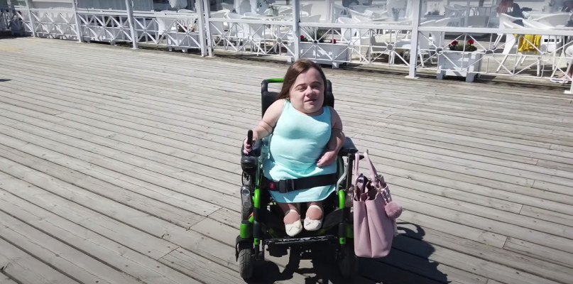 "Miałam naprawdę udany dzień": Sopot z perspektywy niepełnosprawnej blogerki [WIDE