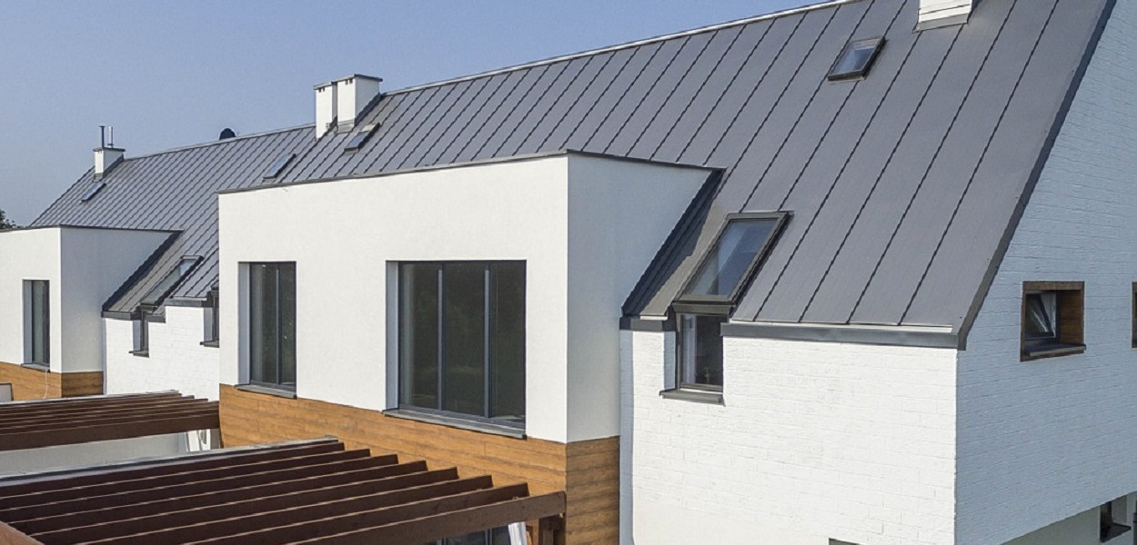 Blacha na rąbek – jak ją wybrać?