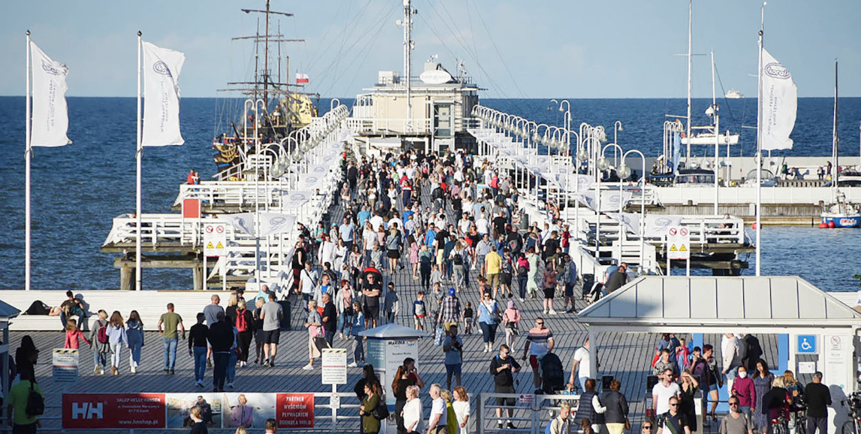 Czy warto narzekać na płatne molo? Nie gryzie się ręki, która karmi