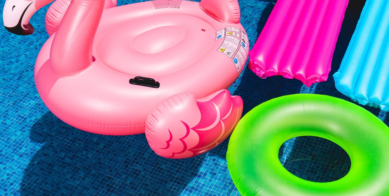 Zalety i wady basenów rozporowych 