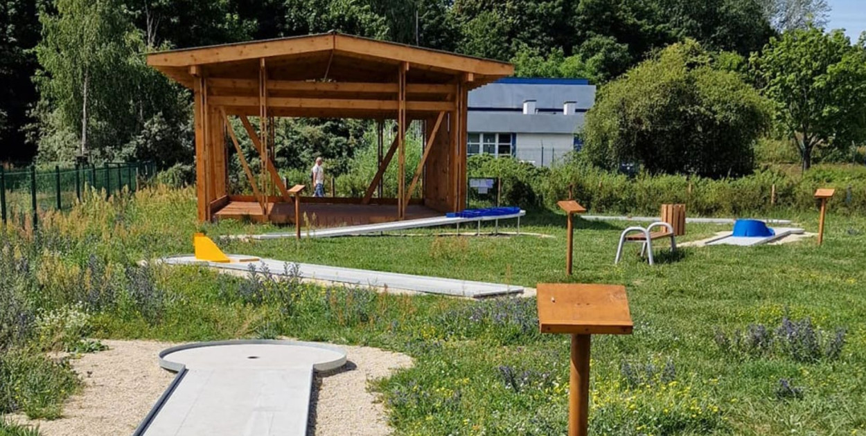 Jak w Sopocie skorzystać z pola do gry w minigolfa?