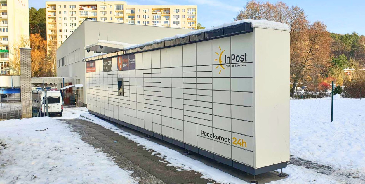 Paczkomat przy ul. Cieszyńskiego w Sopocie. Fot. Przemysław Szczygieł - Esopot.pl
