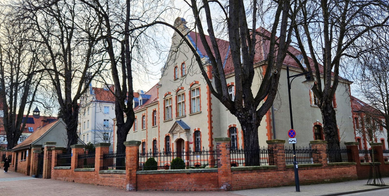 Niegdyś Dwór Duński, dziś sopocki sąd. Jaka historia się za nim kryje?