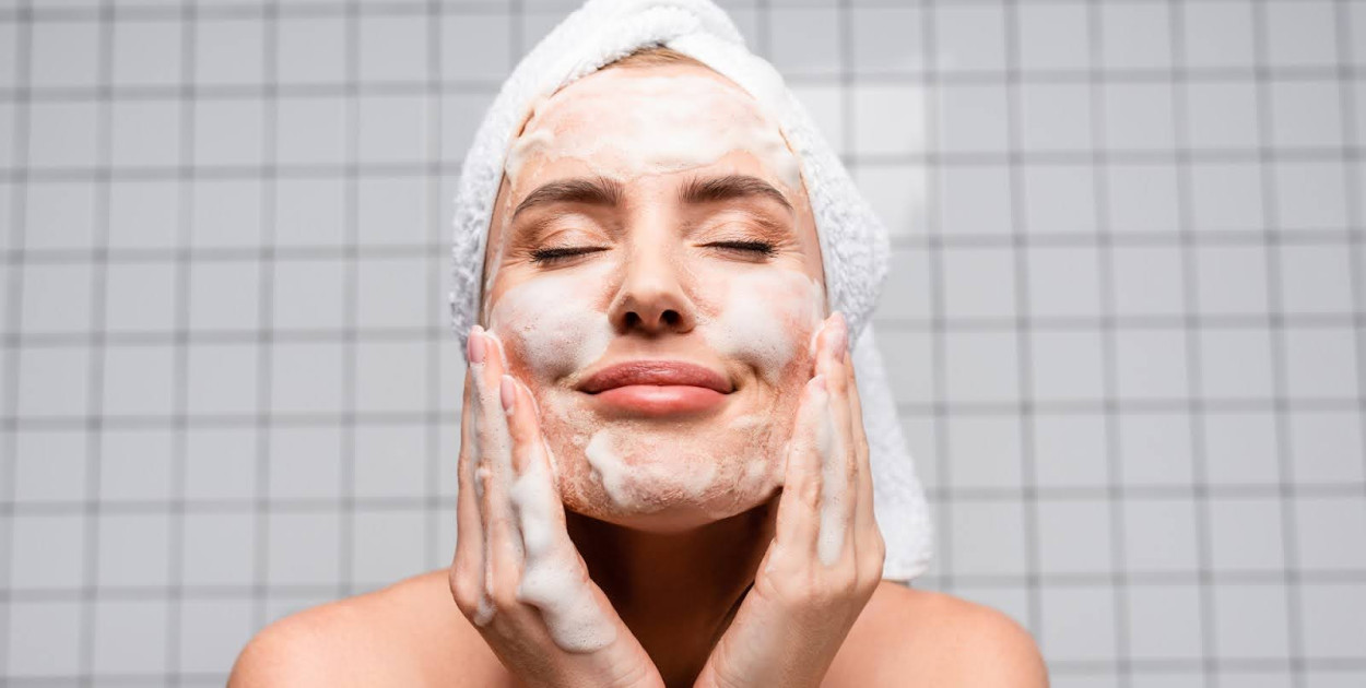 Ranking 2024: 7 najlepszych żeli do mycia twarzy