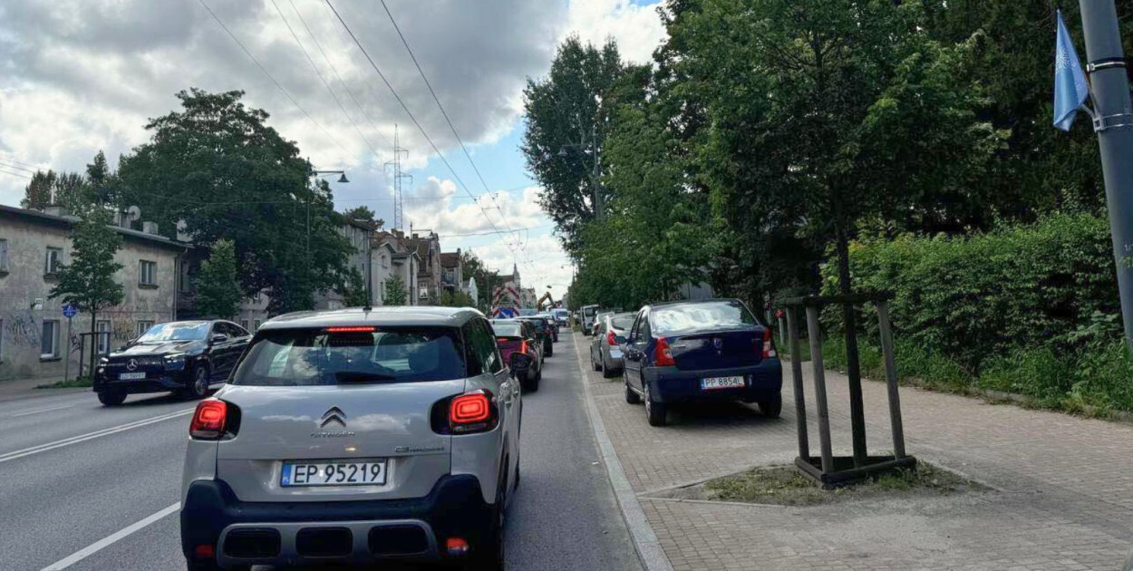 Niekończące się korki w Sopocie! Kierowcy już tracą cierpliwość? [OPINIE]