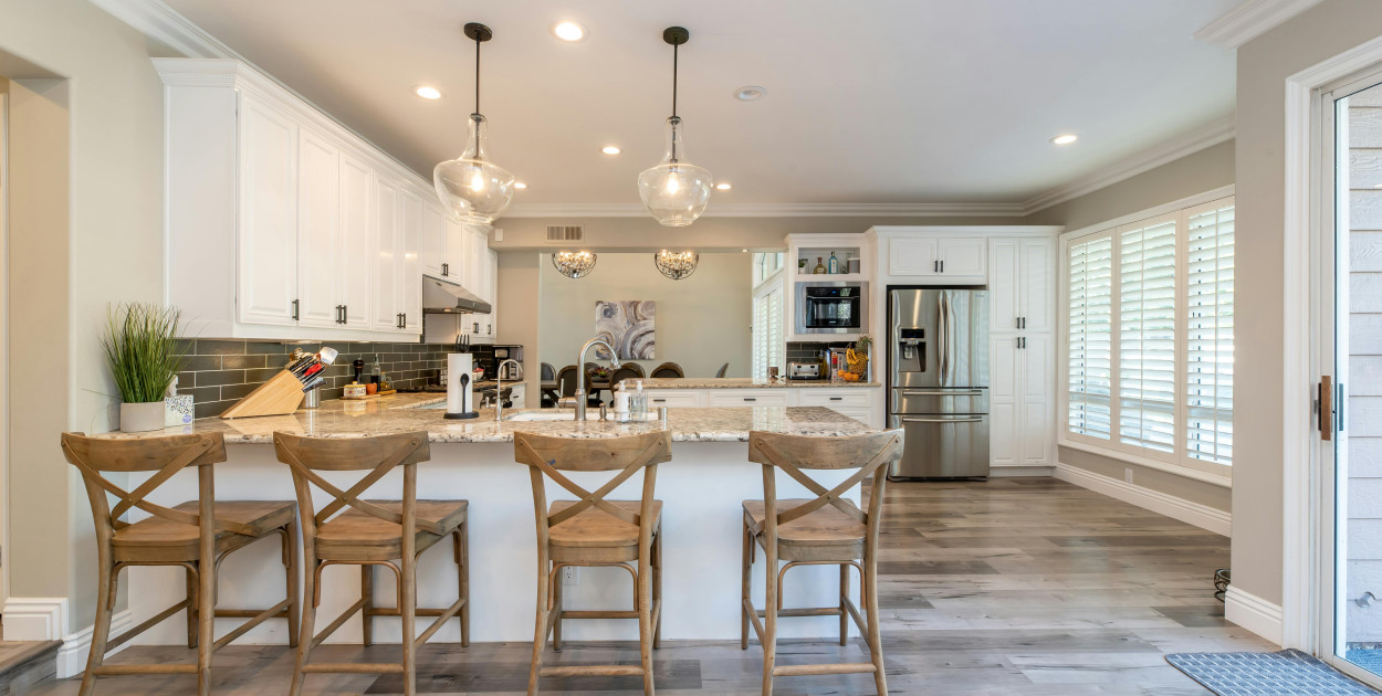 Budować czy remontować? Zalety i wady tych rozwiązań