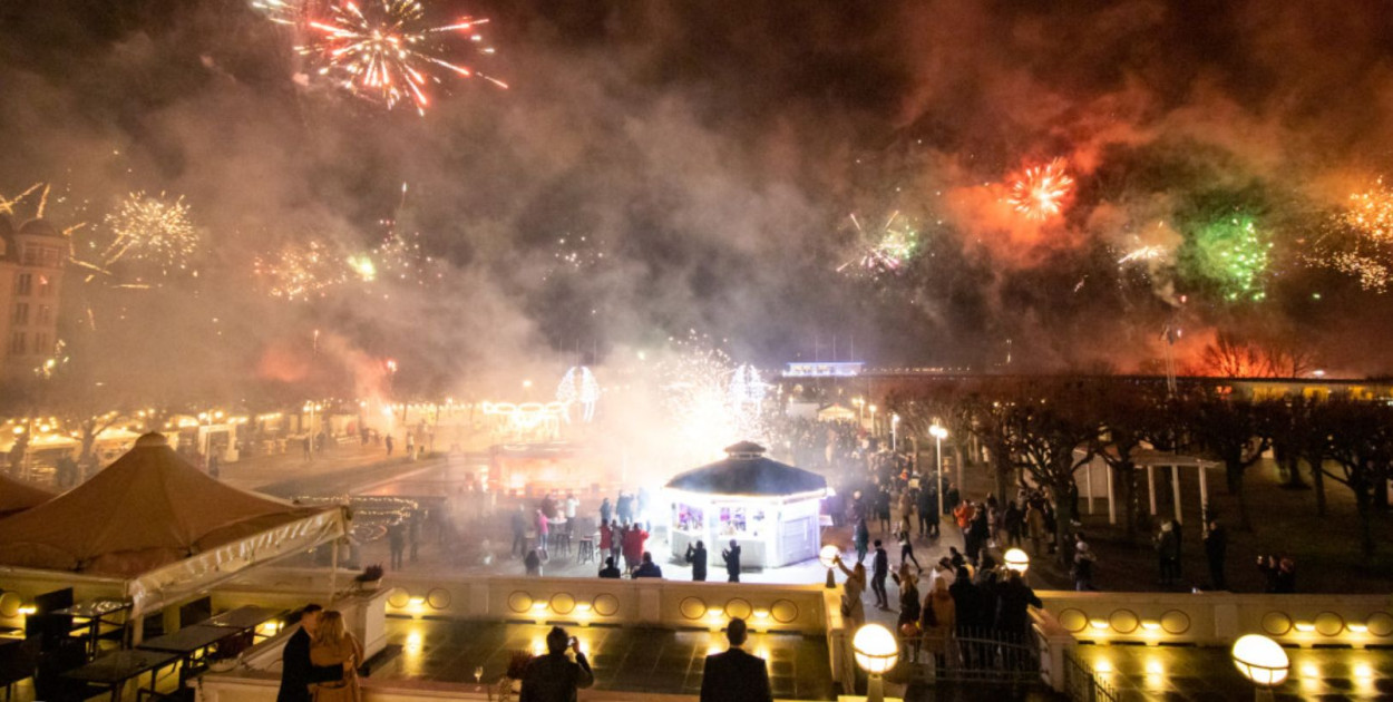 Ile kosztuje nocleg sylwestrowy w Sopocie? Sprawdziliśmy ceny i dostępność