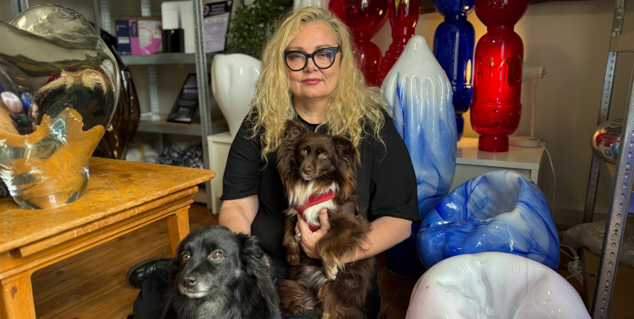 Aleksandra Kujawska z pieskami: Bambino i Lulą