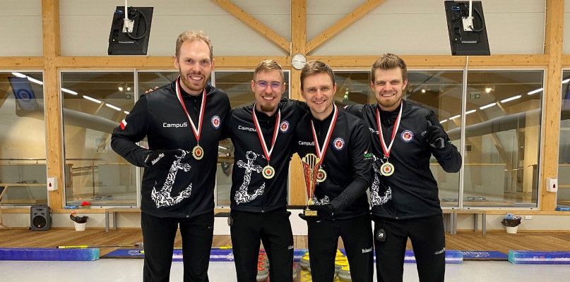 Sopot Curling Club - Team Stych w składzie: Konrad Stych (skip), Krzysztof Domin (vice-skip), Marcin Ciemiński i Bartosz Łobaza