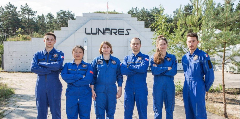 Misja Lunares w 2018 roku. Na zdj. (trzecia od lewej) Agnieszka Elwertowska // fot. Dark Horse Project - Anna B. Gregorczyk