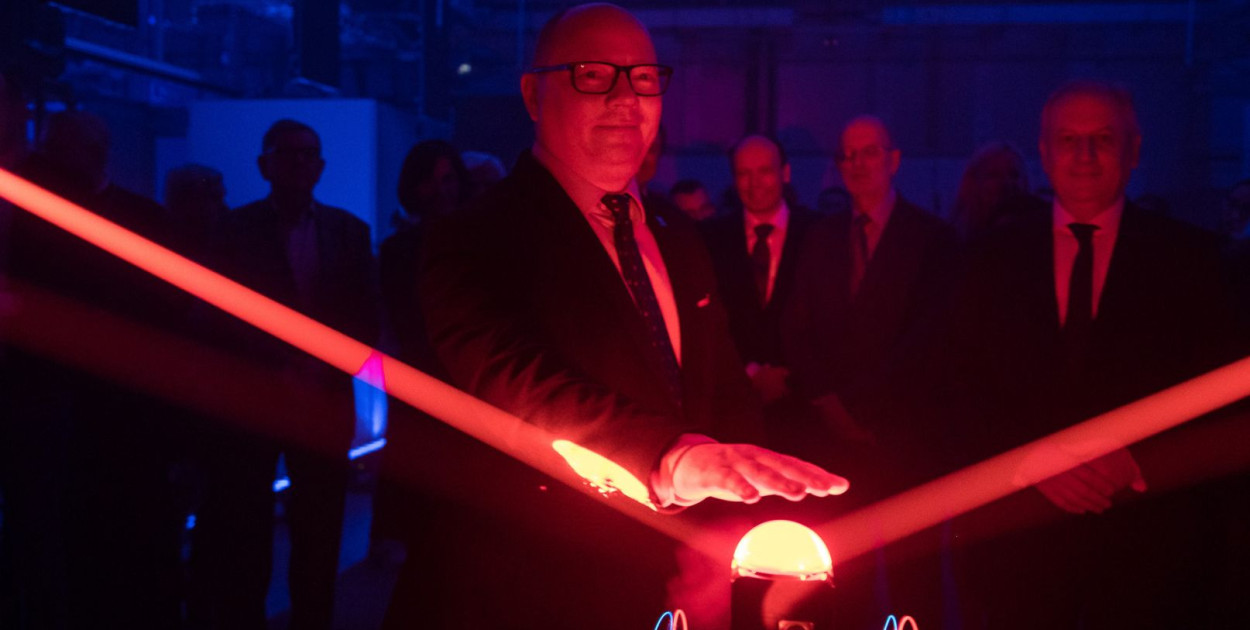 Prof. Krzysztof Wilde, rektor PG podczas uruchomienia superkomputera Kraken PG. Fot. Bartosz Bańka/PG