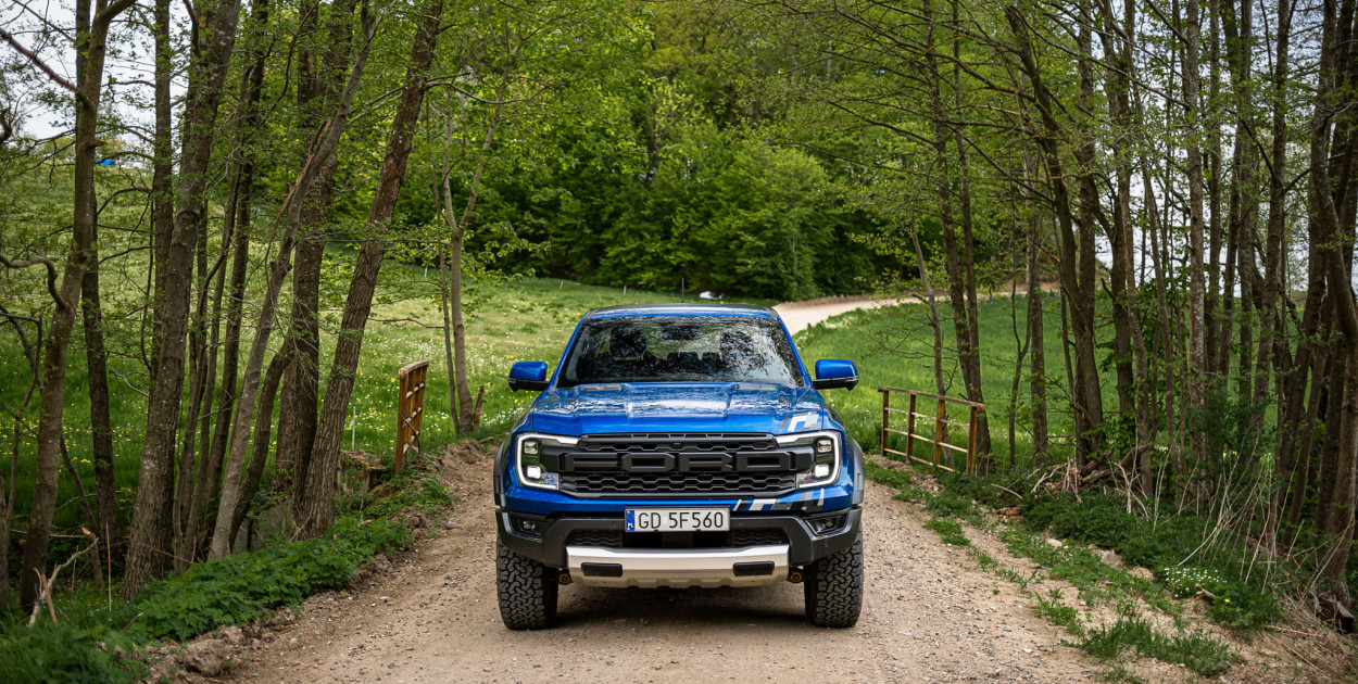 źródło: https://www.facebook.com/bigautohandel.ford