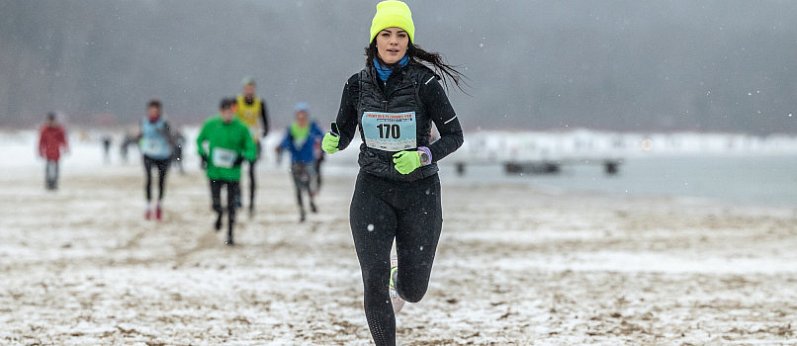 Bieg z cyklu "#RUNinSOPOT" po sopockiej plaży  - III edycja