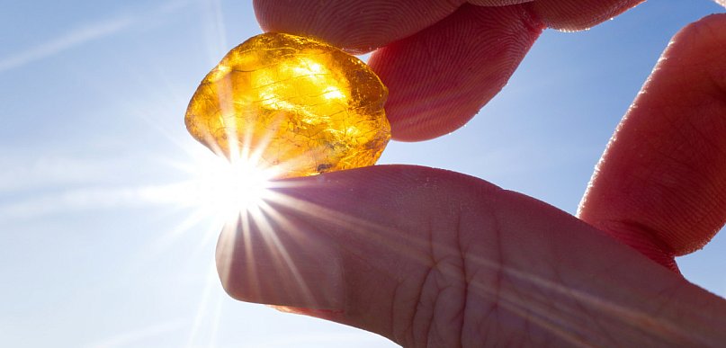 Jak znaleźć bursztyn na plaży w Sopocie?