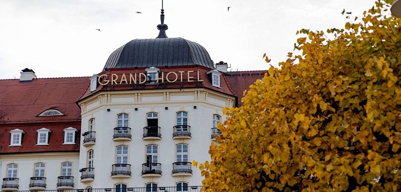 Dlaczego zwiedzanie sopockiego Grand Hotelu przyciąga tak wielu chętnych?