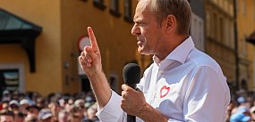 D. Tusk: dzisiaj na ulicach Warszawy jest nas pół milio