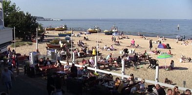 Majówkowy przegląd plaż w Trójmieście! Tłumy i letnia atmosfera [WIDEO]-24092