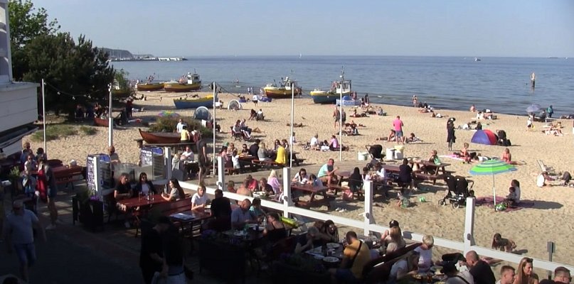 Majówkowy przegląd plaż w Trójmieście! Tłumy i letnia atmosfera [WIDEO] - 24092