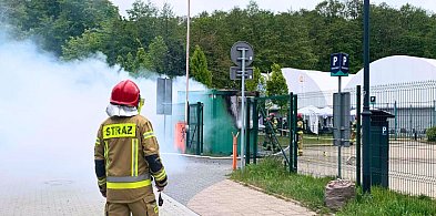 Pożar kontenera przy kortach tenisowych w Sopocie! Interweniowali strażacy-32790