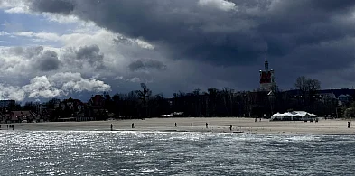 Burze nadciągają do Sopotu! Uwaga na silny wiatr i możliwy grad-33702