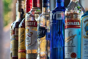 Piwo i wódka znikną ze stacji paliw? Ten pomysł znów jest na stole-33801