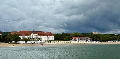 Sopot szykuje się na noc z burzą i silnym wiatrem! Wydano ostrzeżenie 2 stopnia-33824