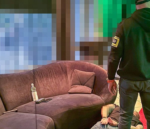CBŚP rozbiło gang czerpiący korzyści z cudzego nierządu-34018