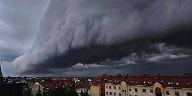 Wał szkwałowy zawisł nad Trójmiastem [FOTO]-34261