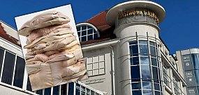 Zamieniła własną skórę w kwiat