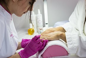 U kosmetyczki szykują się zmiany. Co czeka klientki od września?-34739